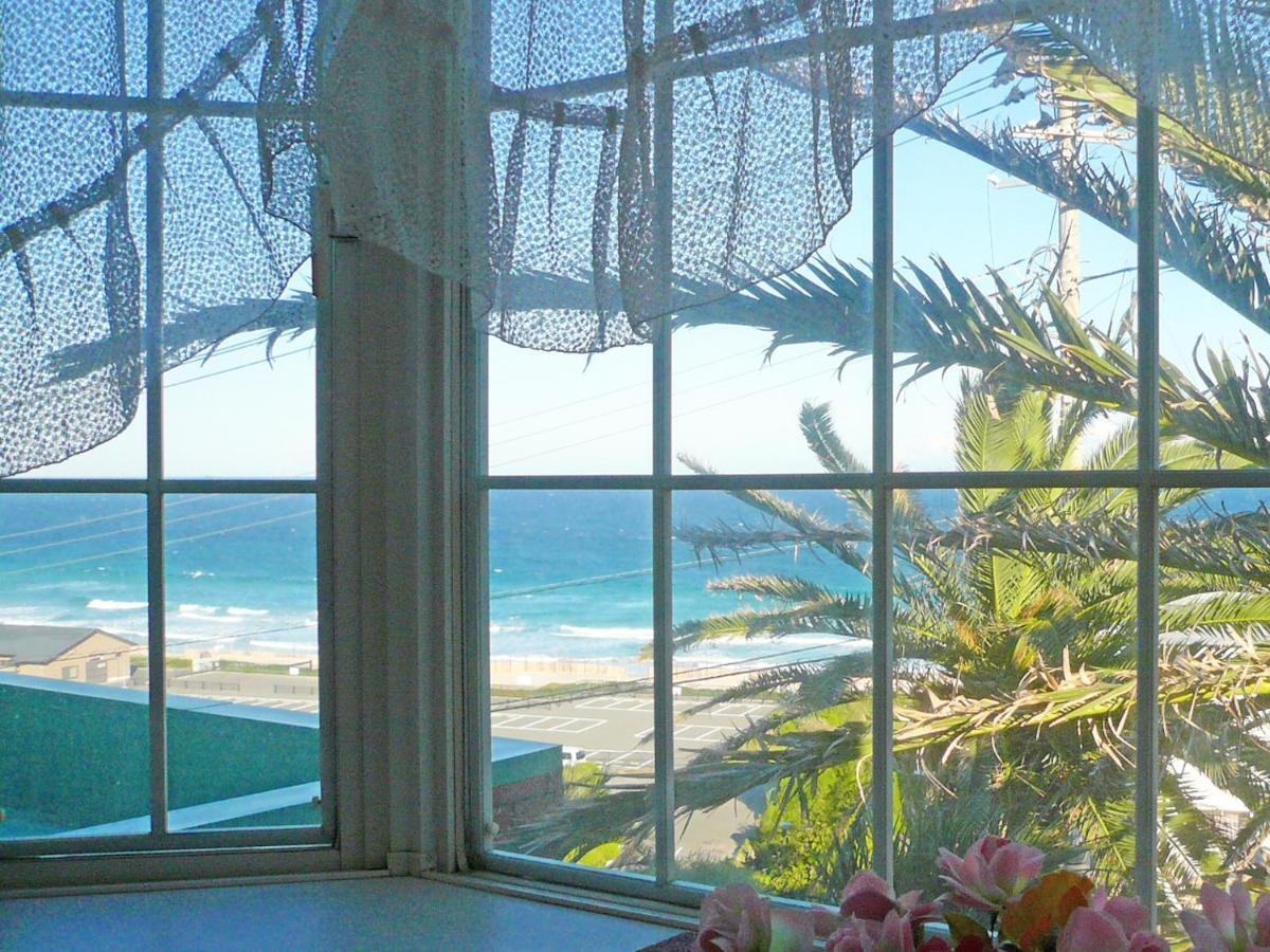 Hotel ペンション百万本のバラ "A Million Roses" Shimoda  Exterior foto